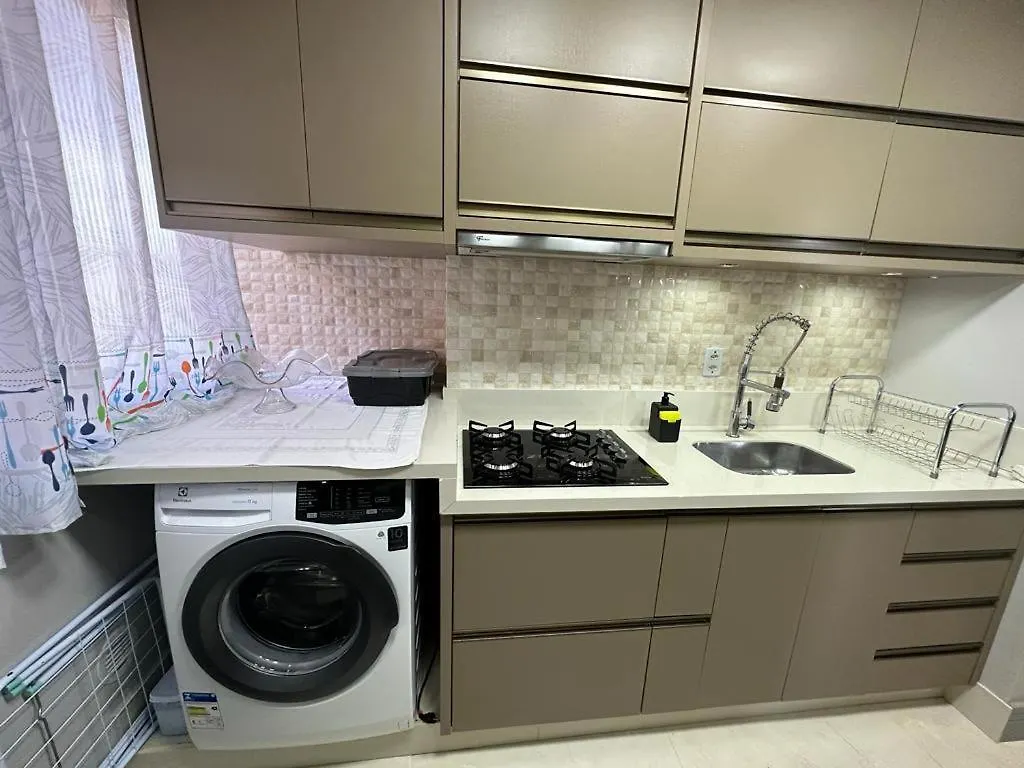 Lindo Apartamento Inteiro Proximo Ao Centro De Criciuma Criciuma  Brasil