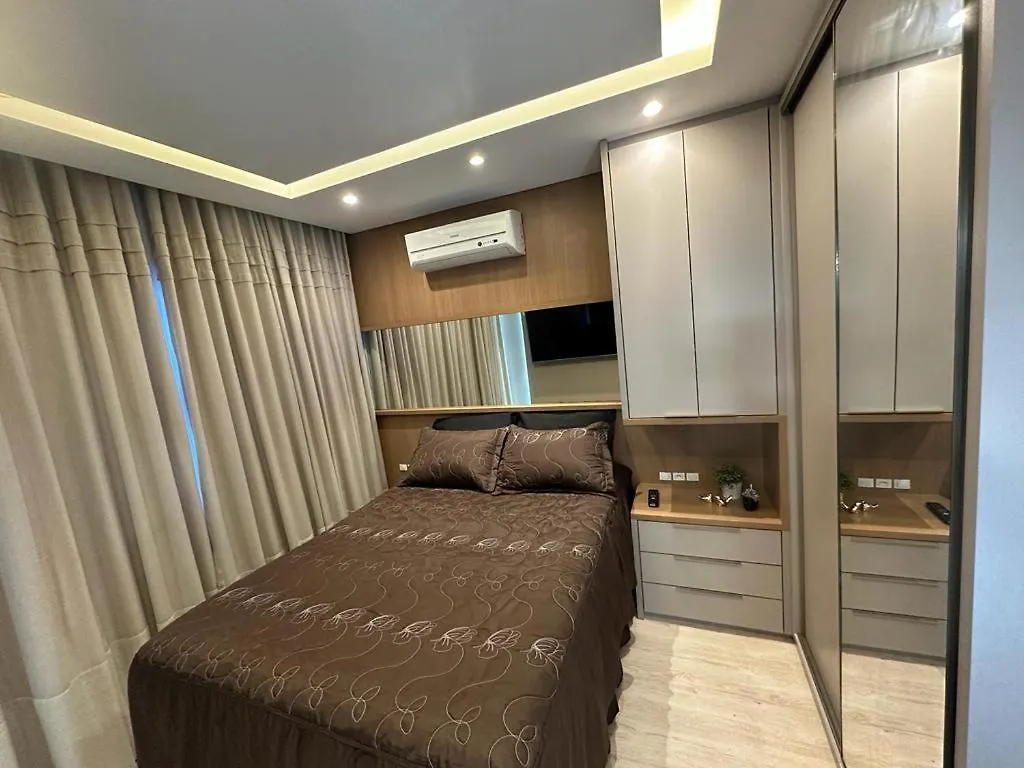 Lindo Apartamento Inteiro Proximo Ao Centro De Criciuma Criciuma  0*, Criciuma (Santa Catarina)